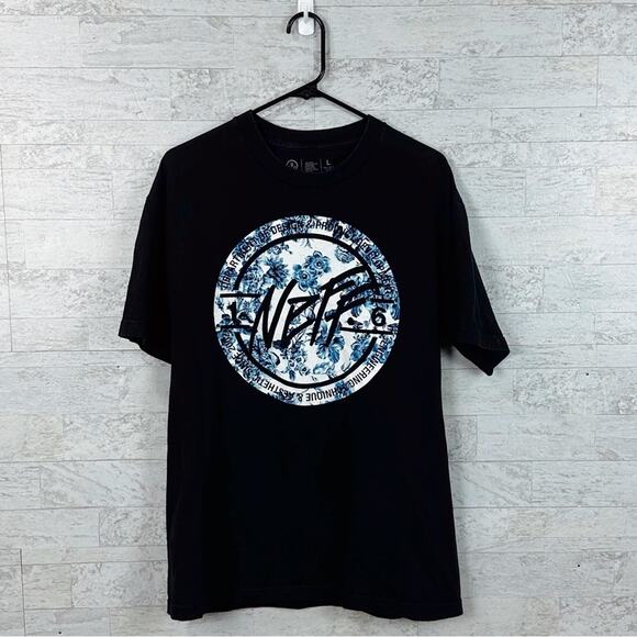 Neff black casual graphic short sleeve tee / T shirt / floral / tropical - Picture 1 of 4